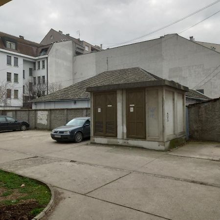 Garden Apartment - Oaza U Centru Grada نوفي ساد المظهر الخارجي الصورة